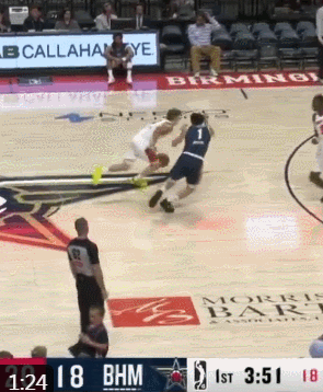开云体育-爆砍59分！NBA扣篮王麦克朗加冕G联赛历史得分王，球迷跪求转正