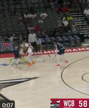 开云体育-爆砍59分！NBA扣篮王麦克朗加冕G联赛历史得分王，球迷跪求转正